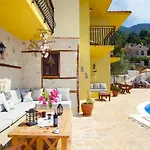 Room In Bb - Authentic Boutique Hotel